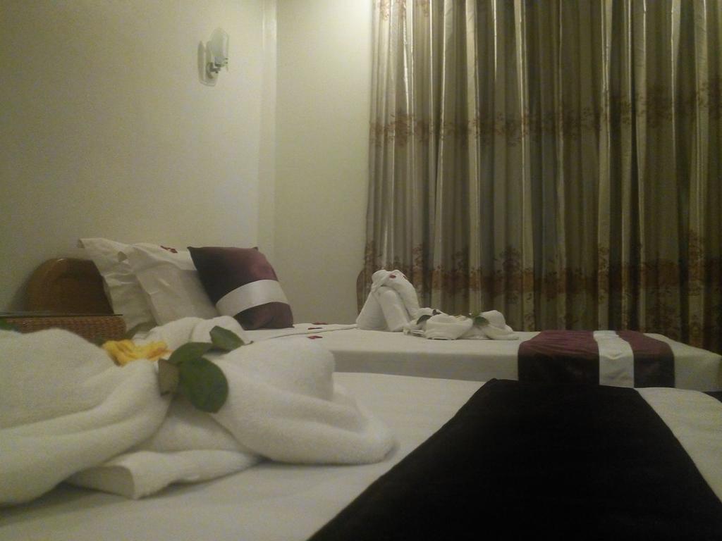 מנדלאי Golden Dream Hotel מראה חיצוני תמונה