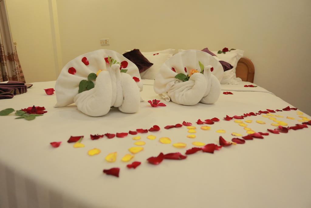 מנדלאי Golden Dream Hotel מראה חיצוני תמונה